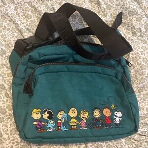 Baggu peanuts belt bag nwot